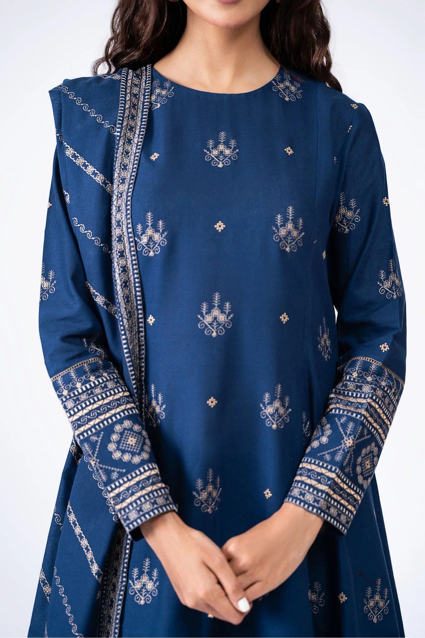 HL578-Winter 3-Pc Embroidered Dhanak Suit with Heavy Embroidered Dhanak Shawll