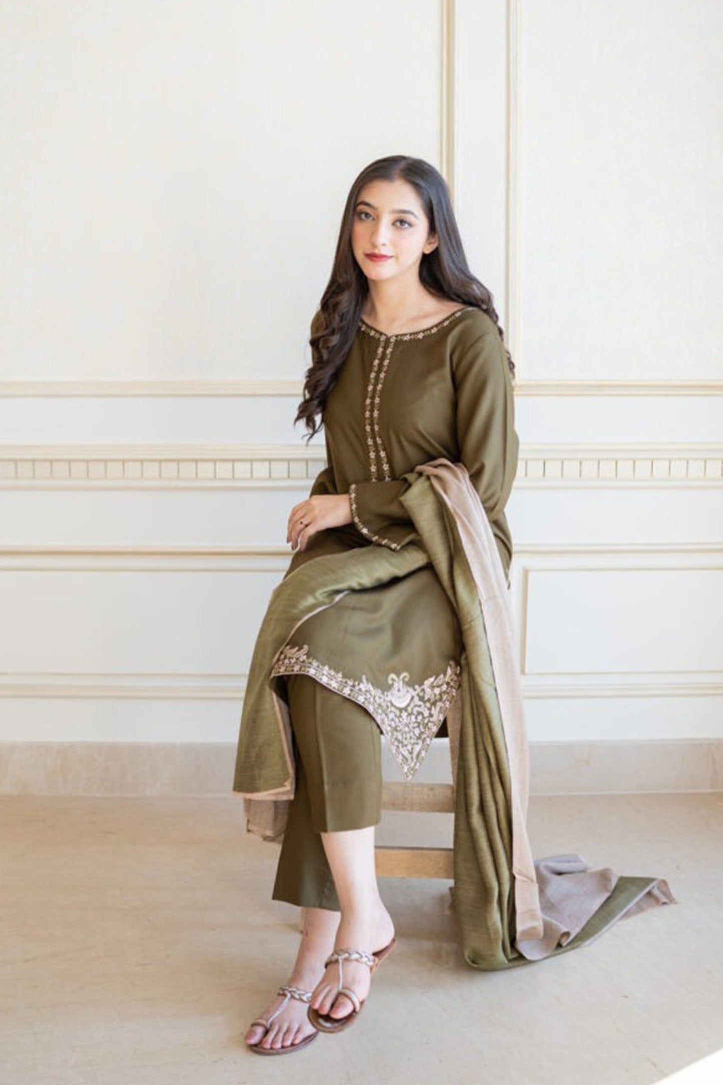 HL612-Winter 3PC Dhanak suit with Embroidered Shawll