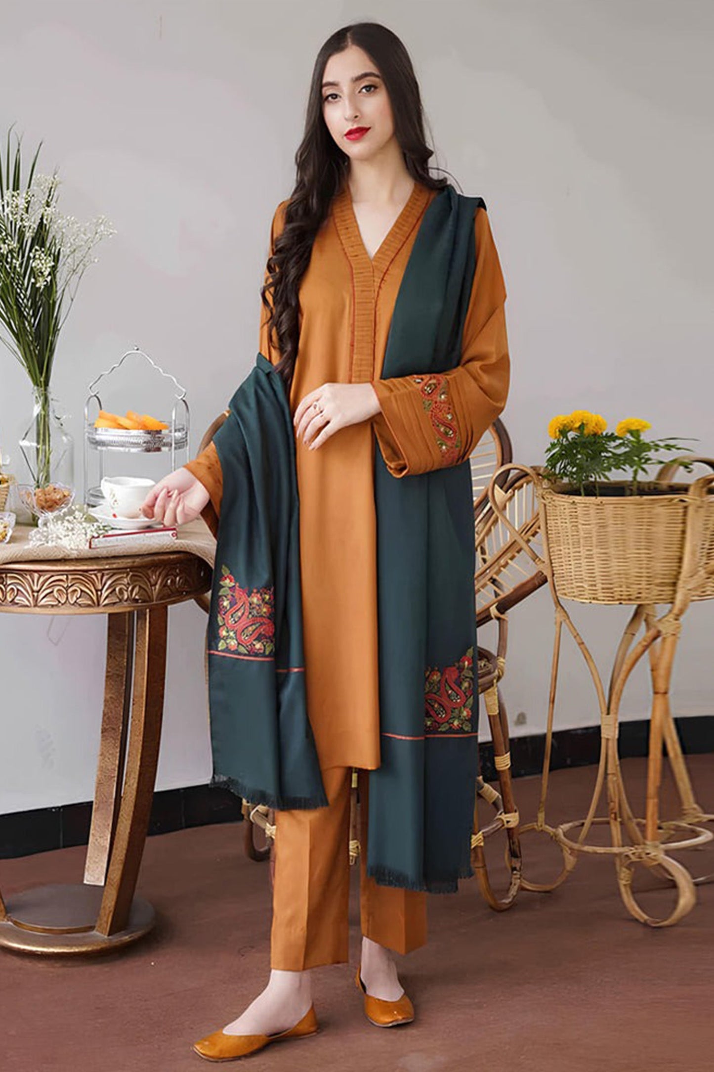 HL400-Asling Winter 3PC Dhanak suit with Embroidered Dhanak Shawll