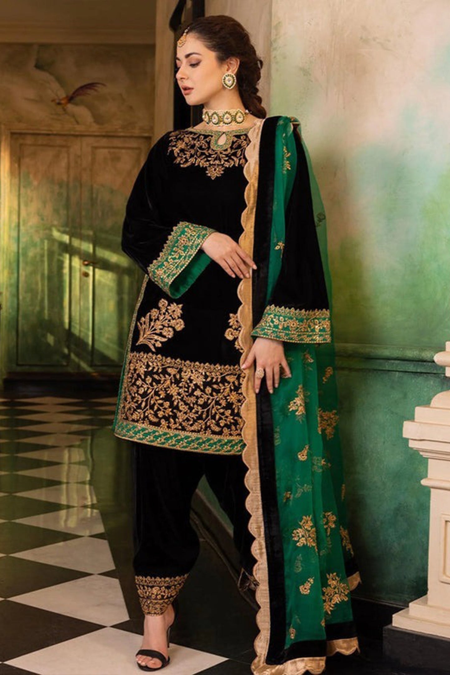 HL551 Velvet Winter Embroidered 3 Piece Dress With Organza embroidered Dopata